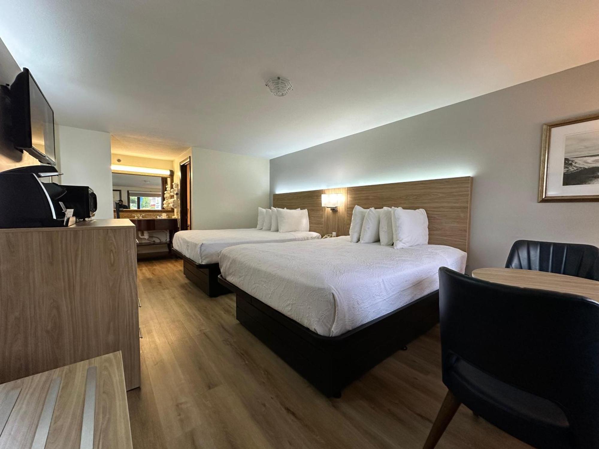 Usa Inn Уелс Екстериор снимка